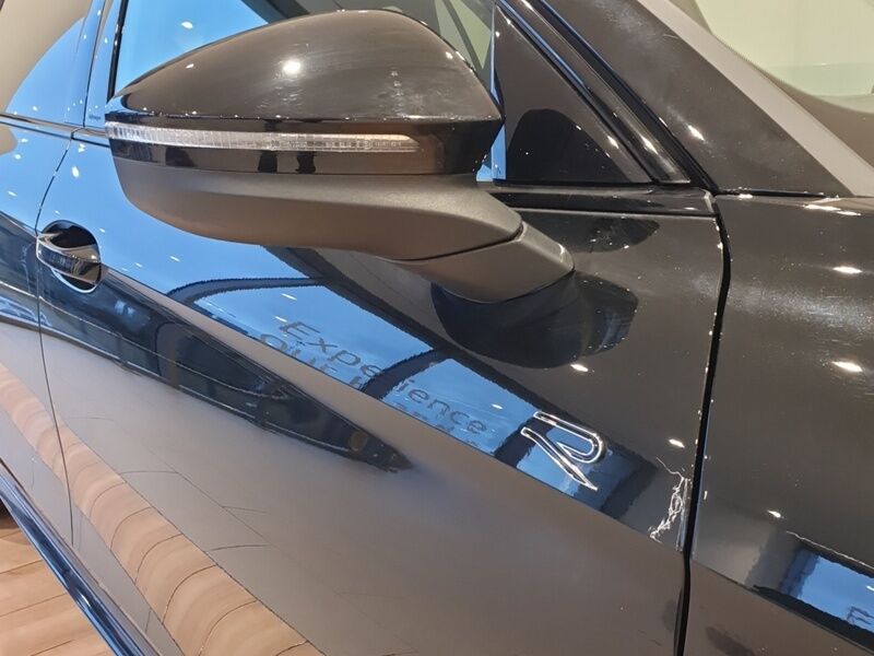 More views of Volkswagen Passat