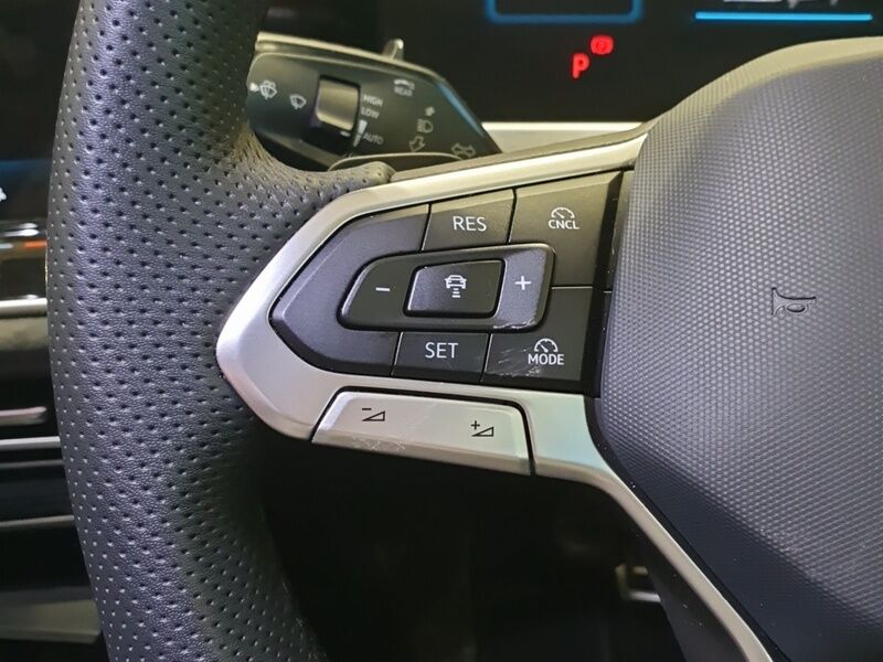 More views of Volkswagen Passat