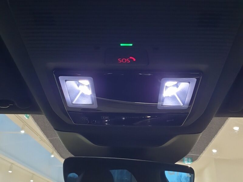 More views of Volkswagen Passat