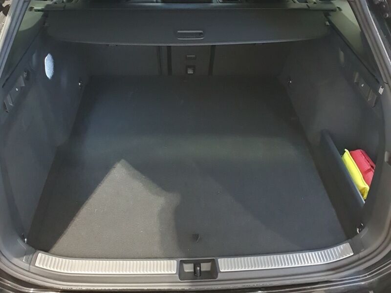 More views of Volkswagen Passat