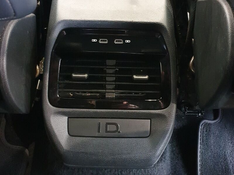 More views of Volkswagen ID.4