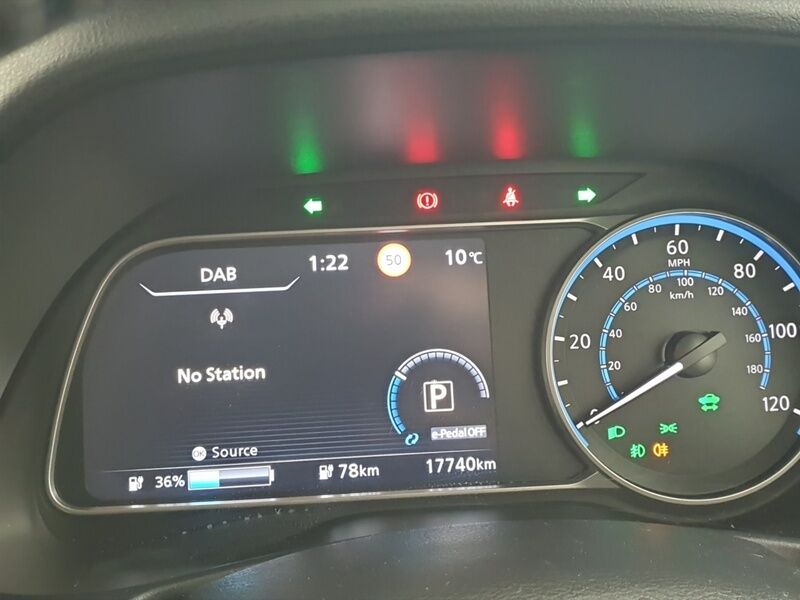 More views of Nissan Leaf