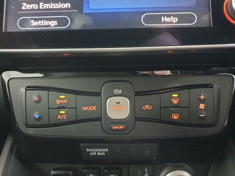 More views of Nissan Leaf