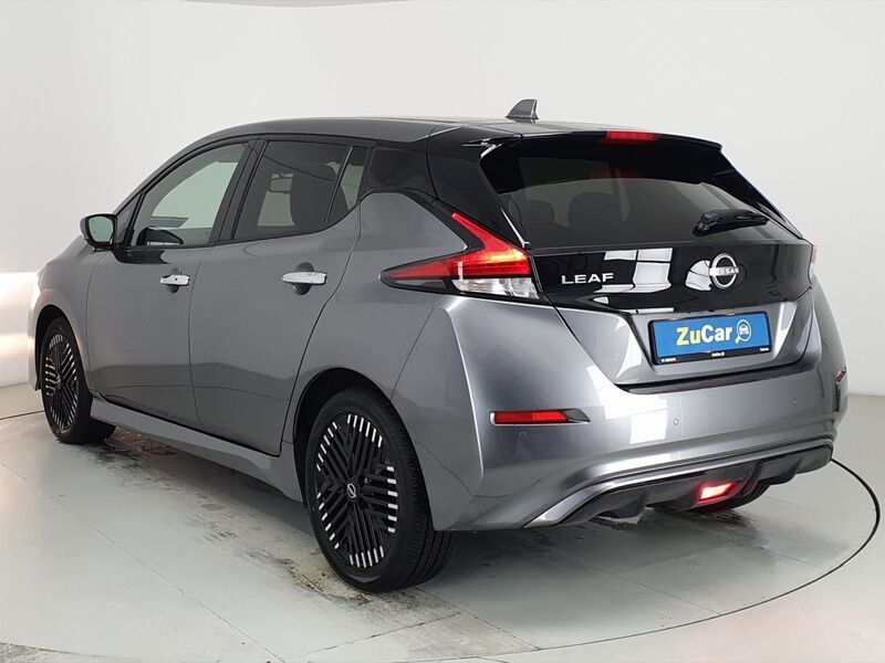 More views of Nissan Leaf