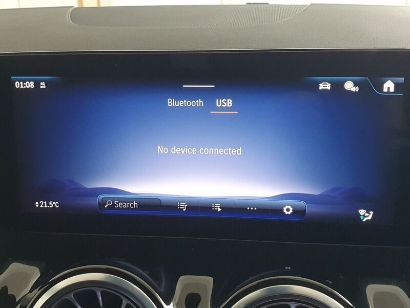 More views of Mercedes-Benz EQA