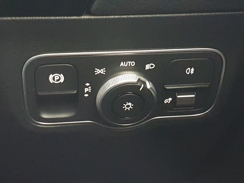 More views of Mercedes-Benz EQA