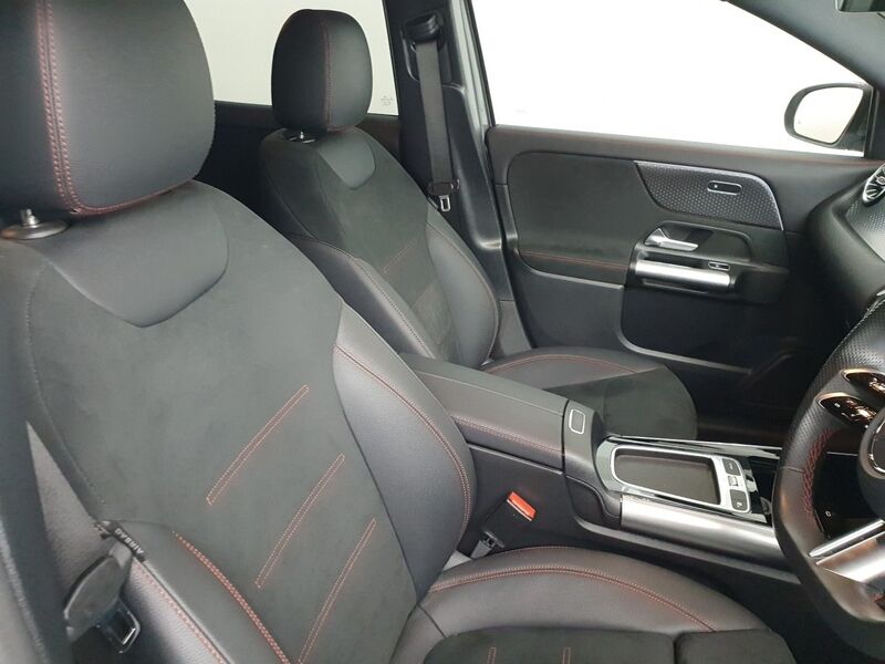 More views of Mercedes-Benz EQA