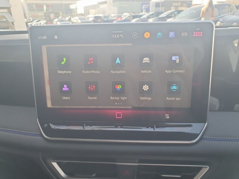 More views of Volkswagen Tiguan