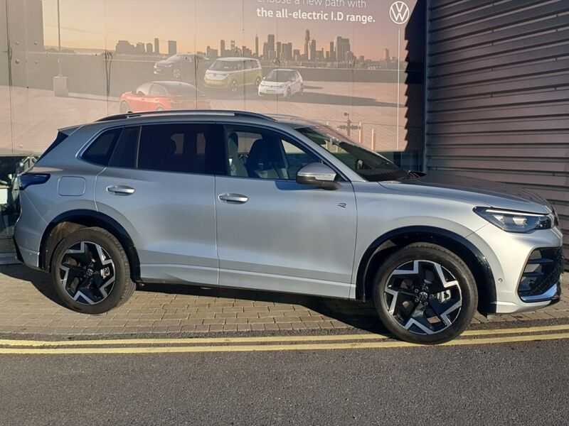 More views of Volkswagen Tiguan