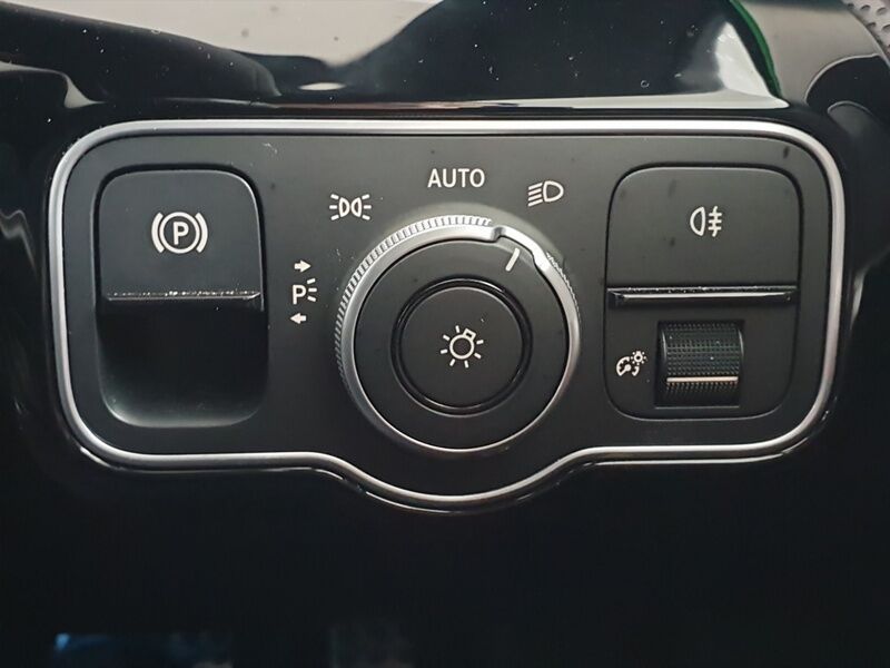 More views of Mercedes-Benz CLA