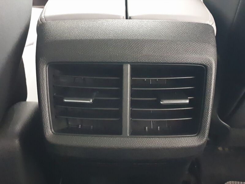 More views of Citroen C5 Aircross