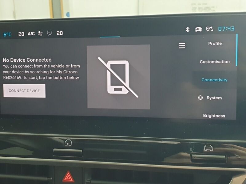 More views of Citroen e-C4 X