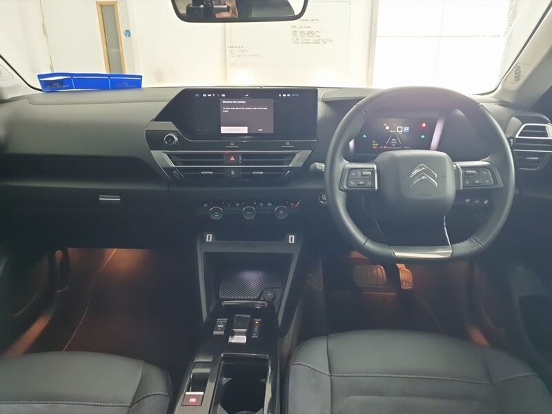 More views of Citroen e-C4 X