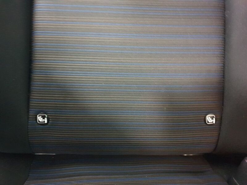 More views of Nissan Leaf