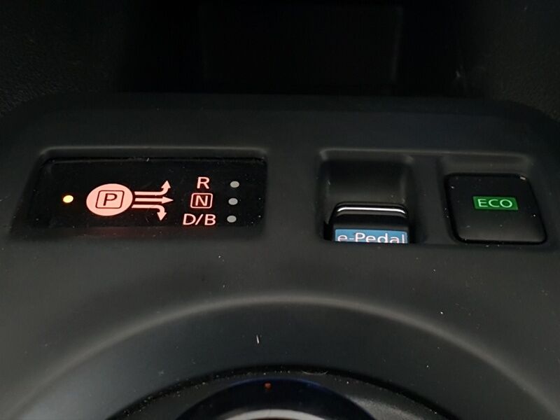 More views of Nissan Leaf