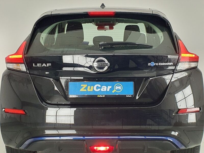 More views of Nissan Leaf