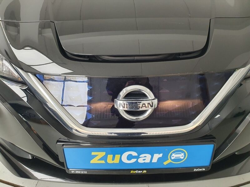 More views of Nissan Leaf