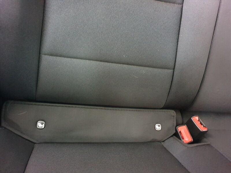 More views of MG MG4