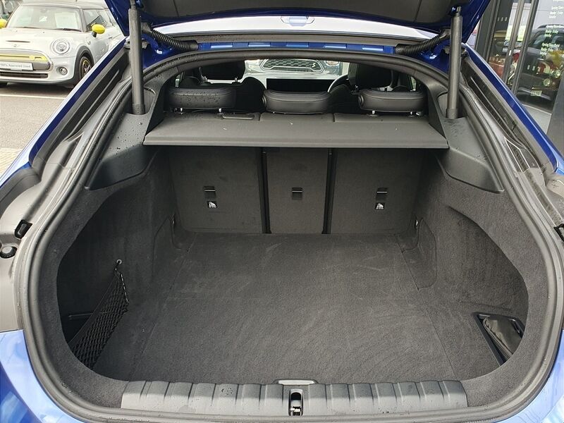 More views of BMW i4