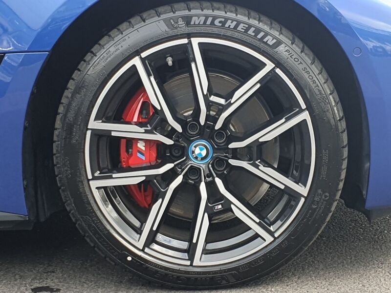 More views of BMW i4