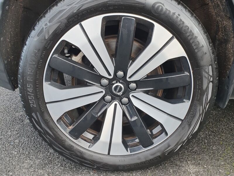 More views of Volvo XC40