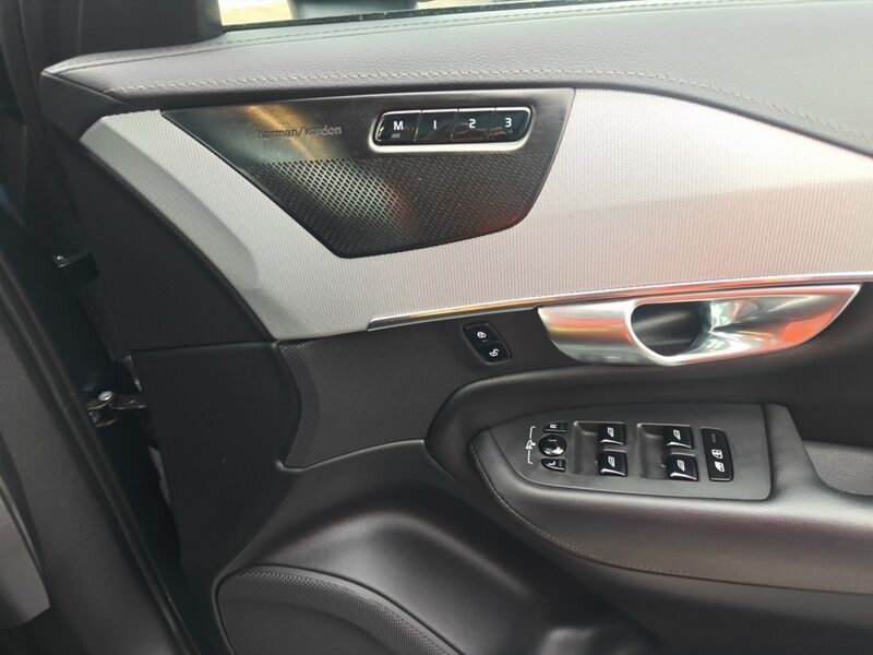 More views of Volvo XC90