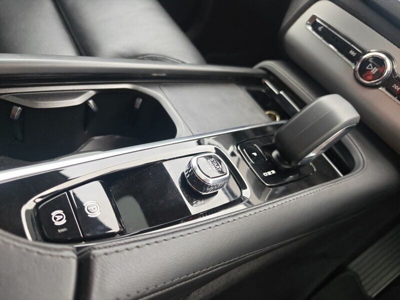 More views of Volvo XC90