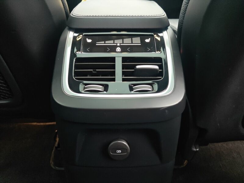 More views of Volvo XC90