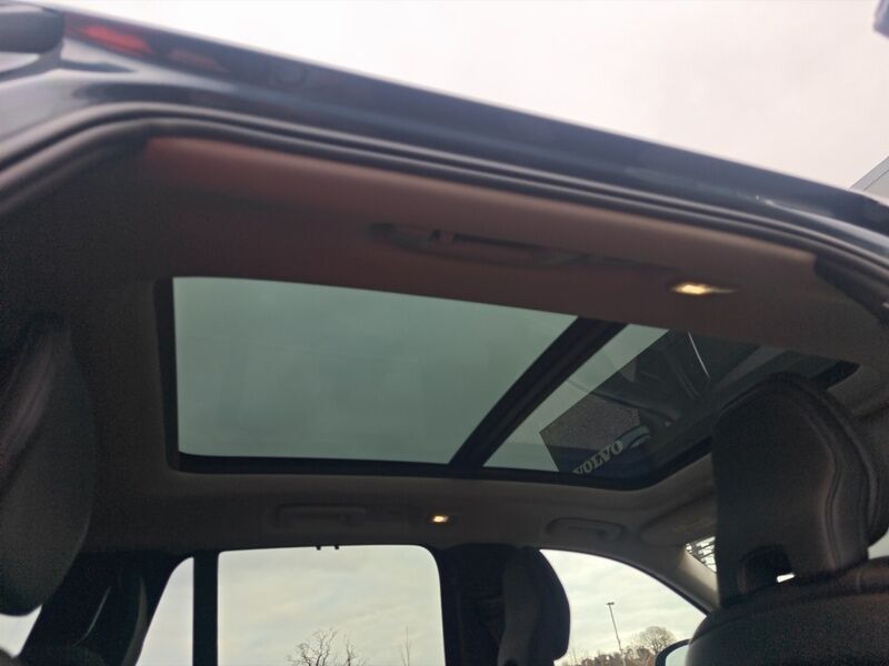 More views of Volvo XC90