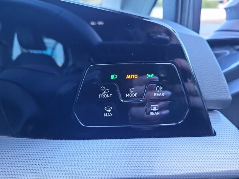 More views of Volkswagen Golf