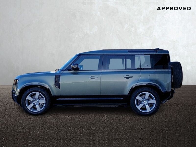 More views of Land Rover Defender