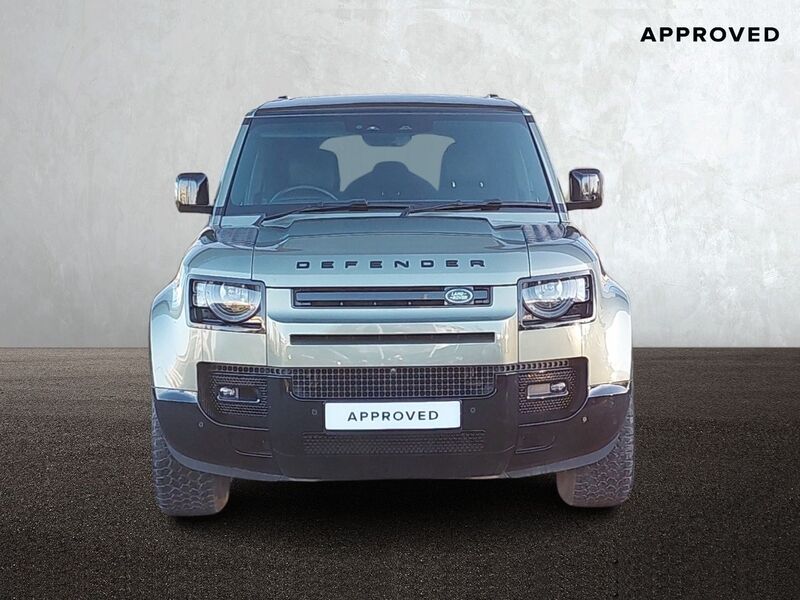 More views of Land Rover Defender