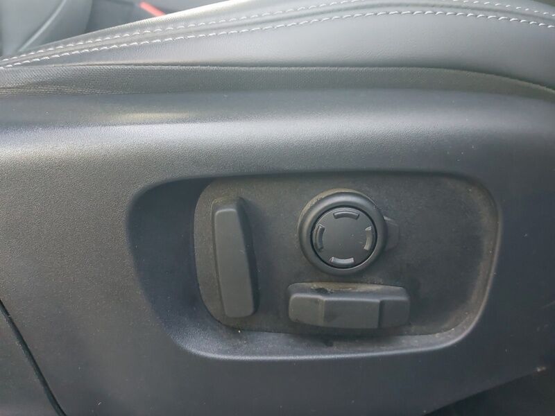 More views of Land Rover Discovery Sport