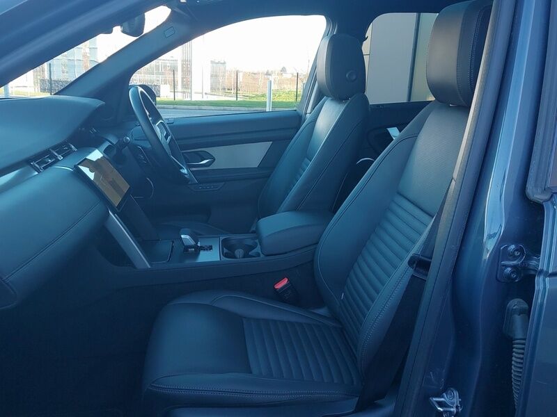 More views of Land Rover Discovery Sport