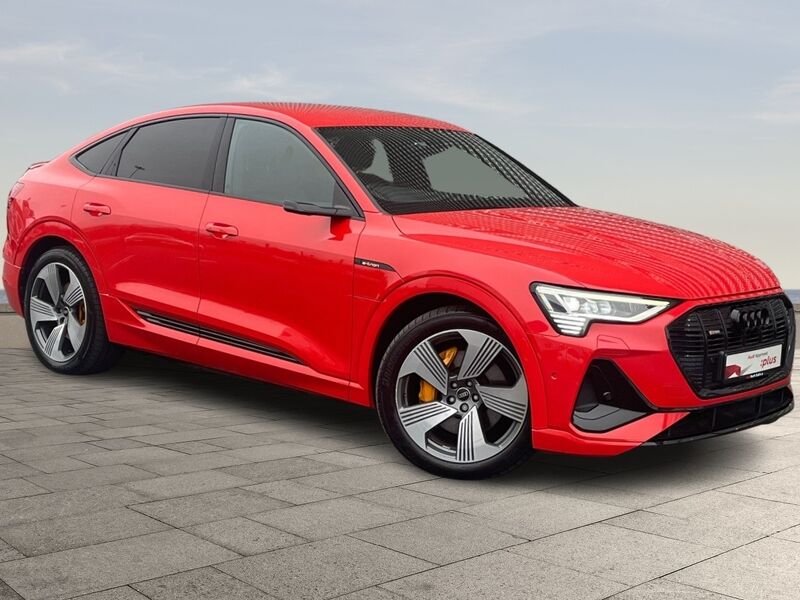 More views of Audi e-tron