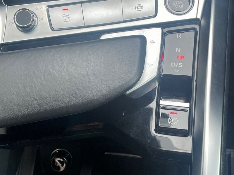 More views of Audi e-tron