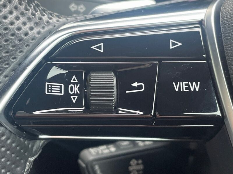 More views of Audi e-tron