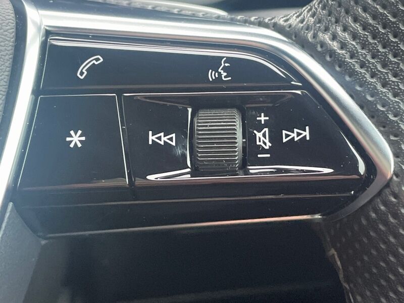 More views of Audi e-tron