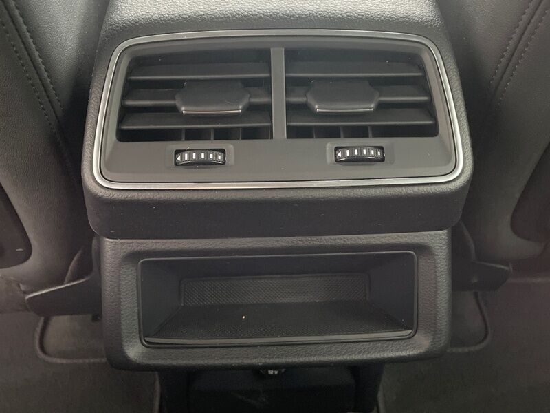 More views of Audi e-tron