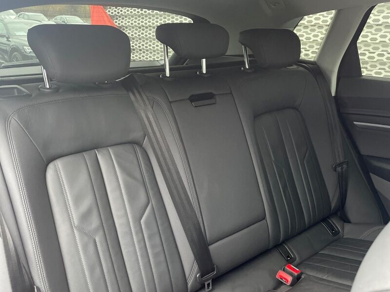 More views of Audi e-tron