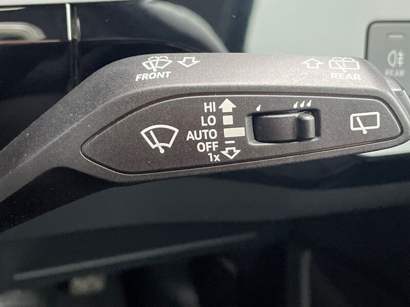 More views of Audi e-tron