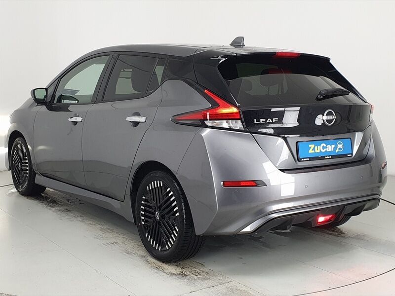 More views of Nissan Leaf