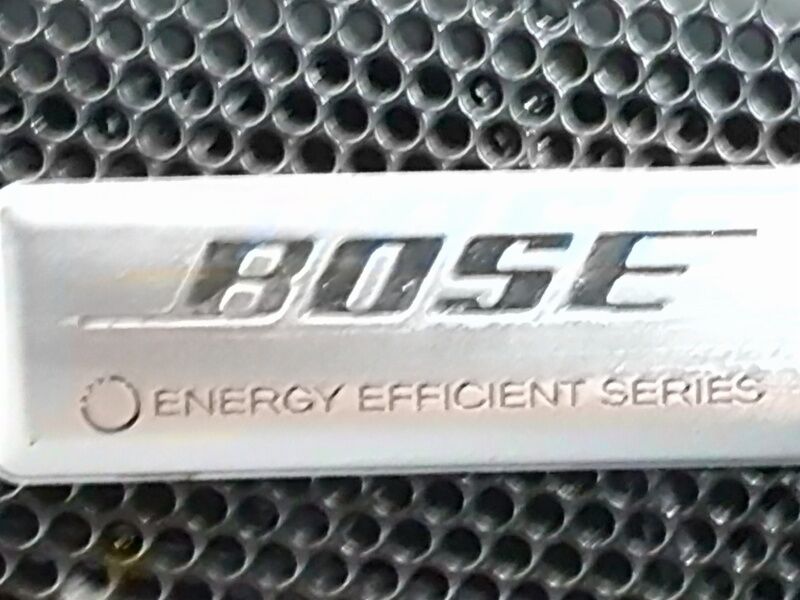 More views of Nissan Leaf