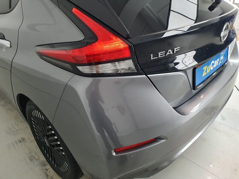 More views of Nissan Leaf