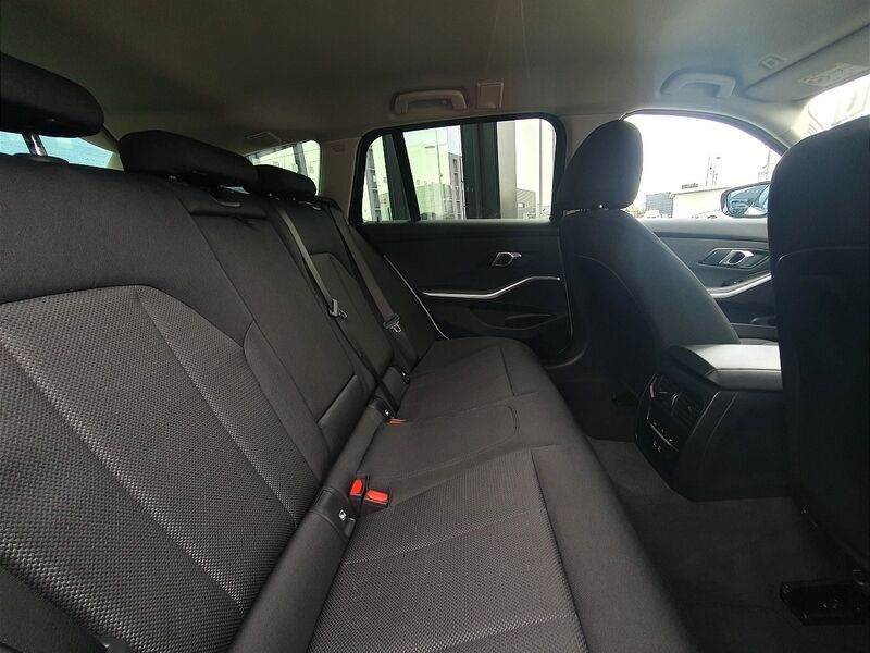 More views of BMW 3-Series