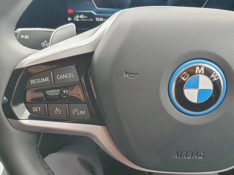 More views of BMW 3-Series