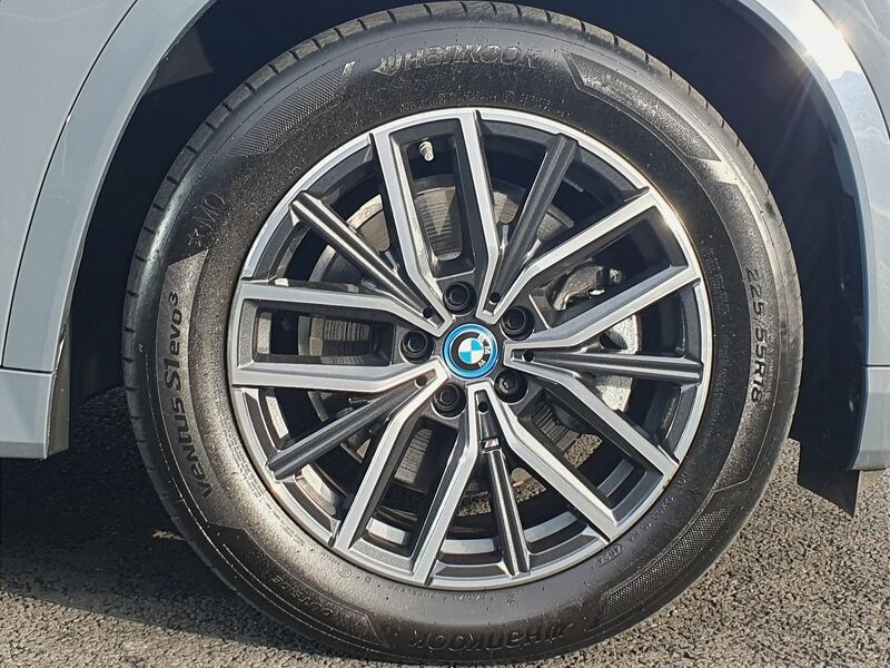 More views of BMW X1