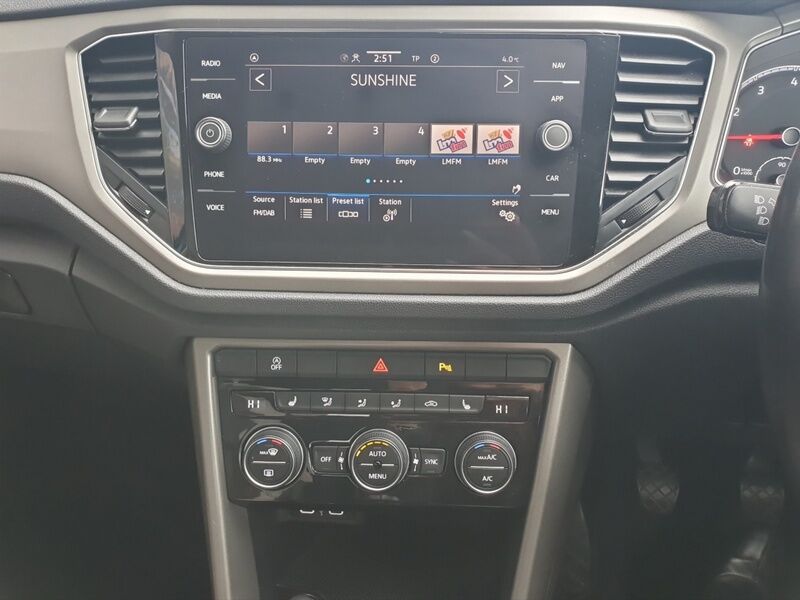 More views of Volkswagen T-Roc