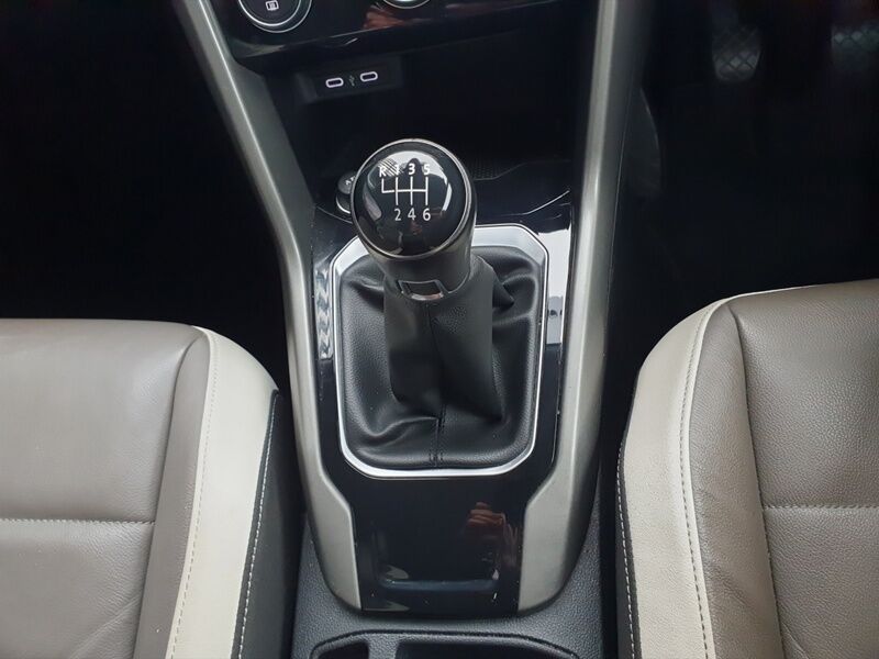 More views of Volkswagen T-Roc