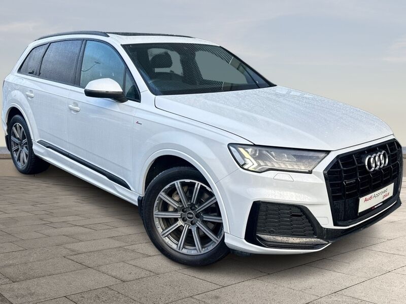 More views of Audi Q7